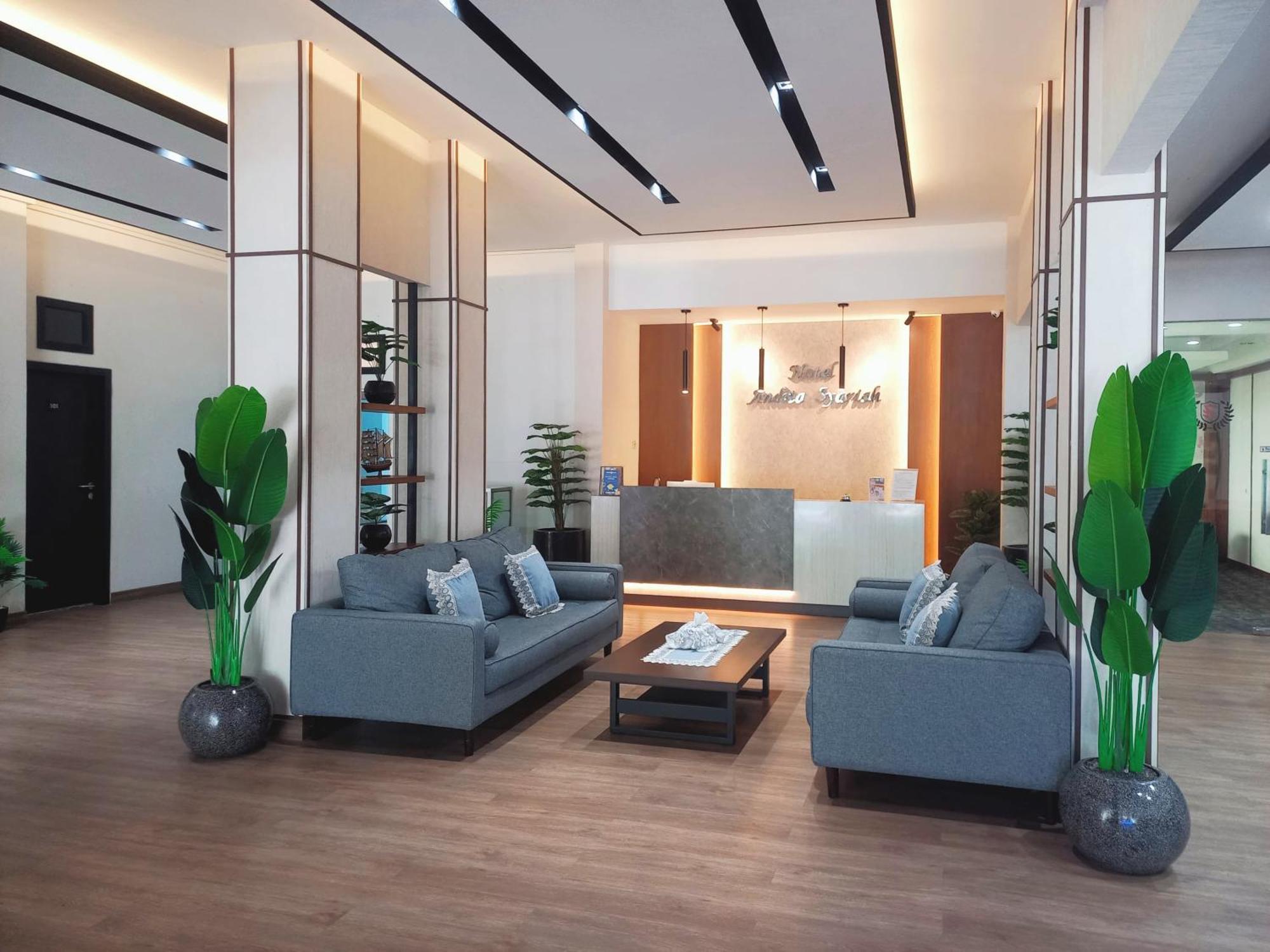 Andita Syariah Hotel Surabaya Exterior photo